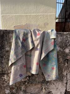 Couette réversible en coton Kantha imprimé vintage – Couvre-lit indien fait main - Product Image 3