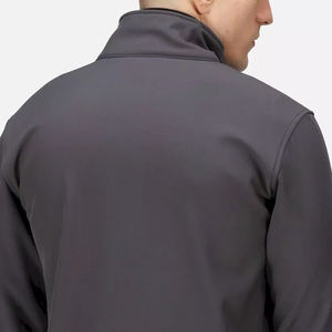 Veste zippée en softshell épaisse de haute qualité OEM, imprimée, pour le camping d'hiver, à capuche, randonnée en plein air, imperméable, coupe-vent en polyester - Product Image 5