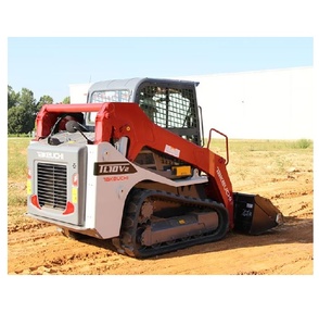Cargadoras compactas de orugas Takeuchi TL8R2 y TL10V2 de uso pesado en venta, con alto torque y gran distancia al suelo. - Product Image 2
