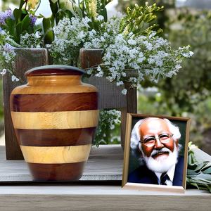 Grande urne en bois moderne et écologique pour la crémation humaine et l'enterrement d'animaux de compagnie, conteneur personnalisé pour cendres - Product Image 6