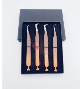 Pinzas de Extensión de Pestañas de Acero Inoxidable con Diseño de Corazón en la Parte Inferior, Agarre de Diamante y Punta Suave, Marca Somofy Enterprises - Product Image 1