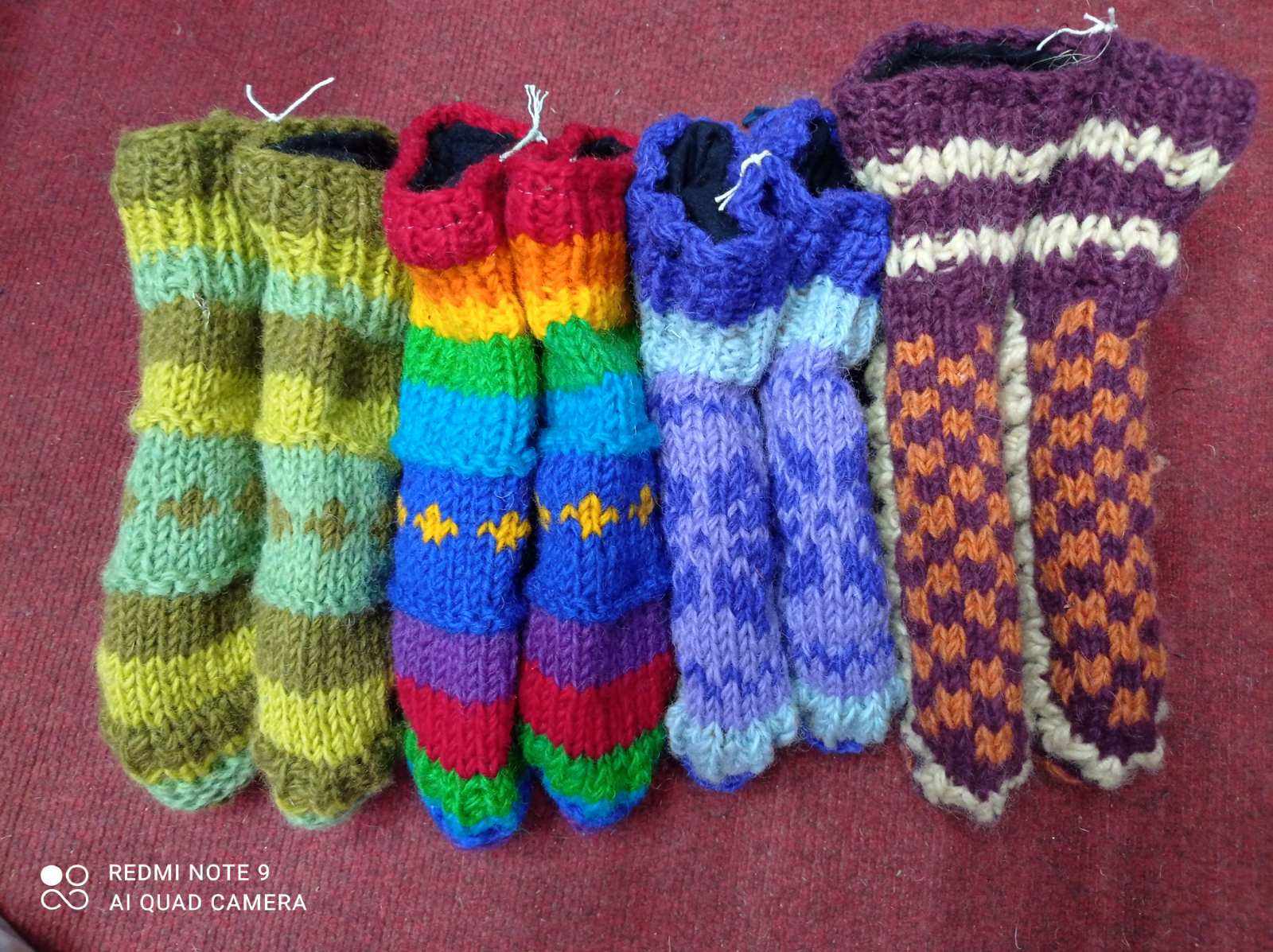 สีน้ำตาล