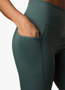 Capris de yoga taille haute unis avec poches, extensibles dans quatre directions, en Spandex et Polyester, longueur genou, pour femme - Product Image 5