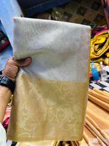 ผ้าไหมโบรเคด ซารี ขอบทองคำปักลายแบบดั้งเดิม ลายทอแบบวินเทจ ไม่ยับ สำหรับงานแต่งงาน งานเลี้ยง และเทศกาลต่างๆ - Product Image 3