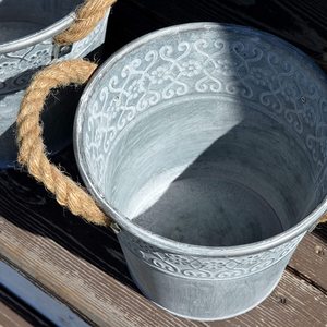 Mới Nhất <span class=keywords><strong>2025</strong></span> Trắng Rửa Mạ Kẽm Kim Loại Trồng Với Sợi Dây Thừng Xử Lý Cho Ngoài Trời Sân Vườn Sân Sau Trang Trí Nội Thất Hoa Trồng - Product Image 3