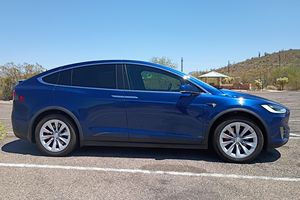 Excelente estado, Tesla Model X Performance Dual-Motor AWD usado del 2019 - Product Image 5