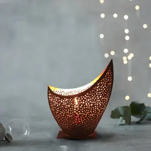 Portavelas de metal dorado con forma cilíndrica creativa - Product Image 5