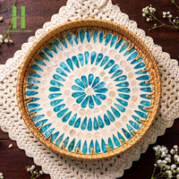 Plateau de service décoratif en rotin et nacre, fait main, écologique, durable, design rustique en nacre, pour la nourriture et le petit-déjeuner