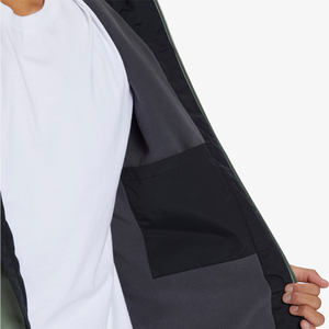 Chaqueta cortavientos resistente al agua con logotipo personalizado para hombres Abrigo impermeable elegante de talla grande para exteriores para todas las actividades - Product Image 3