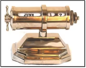 ปฏิทินตั้งโต๊ะสไตล์วินเทจ ทำด้วยมือจากทองเหลืองโบราณ สแตนเลส อลูมิเนียม ชุบนิกเกิล ดีไซน์ทันสมัยสำหรับวางบนโต๊ะ - Product Image 2