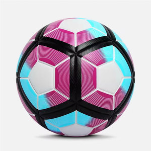 ลูกฟุตบอลขายส่งแบบกำหนดเองสำหรับการแข่งขัน ลูกฟุตบอลสั่งทำพิเศษจากวัสดุคุณภาพ - Product Image 1