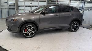 Offre exceptionnelle : Alfa Romeo Tonale Velocé AWD 2024 d'occasion - Product Image 3