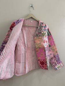 Veste matelassée en coton indien faite à la main, motif floral, manteau d'hiver rembourré - Product Image 4