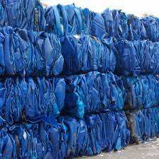 Balles de déchets de fûts en PEHD bleu en gros, haute résistance à la température, haute résistance, qualité de moulage par rotation pour le moulage de fibres - Product Image 2