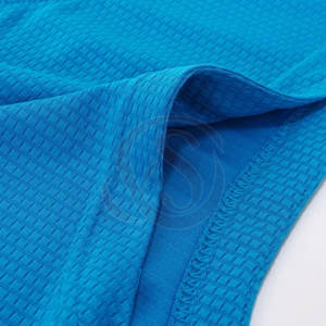 Maillot de basket-ball décontracté pour homme de haute qualité, été, 100% polyester, sans manches, coupe athlétique, col en V, séchage rapide, respirant, personnalisé - Product Image 3