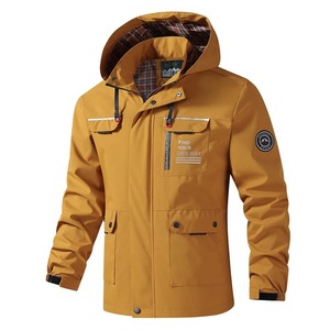 Tendance hommes vestes de pluie en gros coupe-vent hiver Softshell veste Premium hommes à capuche neige vestes fabricant - Product Image 4