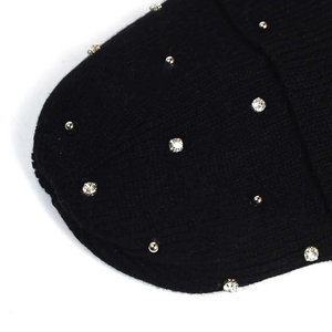 MOVATEXTILES-Gorros de Jacquard con diamantes de imitación personalizados, gorros cálidos y elegantes, gorros de invierno con brillantes hechos en Pakistán - Product Image 3
