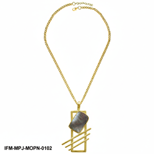 Collar con Colgante Geométrico de Nácar Hecho a Mano, Chapado en Oro, Joyería Art Deco para Mujer, Regalo para Ella - Product Image 3