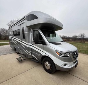 Camping-car mobile Sprinter 4500 avec. - Product Image 1