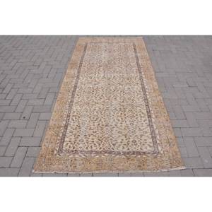 Alfombra Vintage Turca de Lana Ecológica de Pelo Medio, 3.9 pies x 7.6 pies, Beige Marrón, Diseño Clásico Rectangular de Gran Área con Parches - Product Image 1