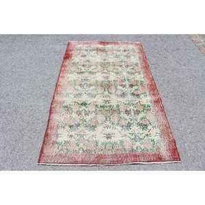 Tapis turc vintage 3,8 x 6,6 pieds, tapis d'intérieur, tapis en laine bordé de rouge et de vert - Product Image 1