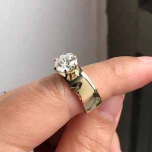 Anillo Solitario con Diamante Cultivado en Laboratorio de 1.00CT, Corte Redondo, Certificado IGI, Oro Sólido de 14K, Regalo de San Valentín Unisex para Joyería - Product Image 2