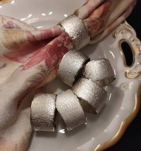 Ronds de serviette, ronds de serviette en rotin, ronds de serviette en osier, décor de table - Product Image 1