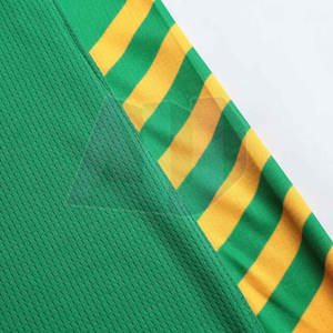 Uniforme de Baloncesto de Talla Grande Hecho de Poliéster 100% Transpirable Diseñado para Mantener a los Jugadores Frescos y Secos Durante Partidos Intensos - Product Image 5