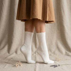 Chaussettes mi-mollet pour femmes avec ajustement à angle droit de 90 degrés breveté 36 - Product Image 1