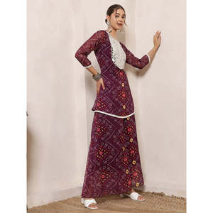 Conjunto coordinado estilo bohemio indo-occidental para mujer: Kurti Bandhani color vino con Palazzo de gasa estilo indo-occidental - Product Image 5