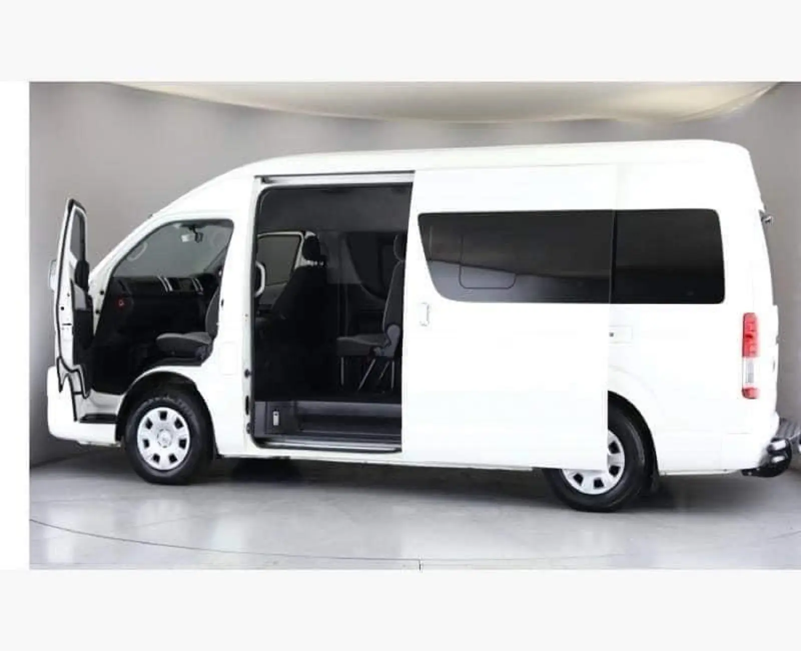 2022 USED TOYOTA HIACE BUS 15 SEATER VAN BUS READY TO SHIP RHD&LHD AVAILABLE