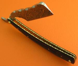 Rasoir droit de barbier en acier damas de haute qualité du fabricant direct fait à la main personnalisé OEM manche en bois de qualité bricolage industriel - Product Image 5