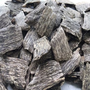 100% Chips de Oud en bois d'agar pur naturel: une expérience de parfum divin Huy Phat - Product Image 5