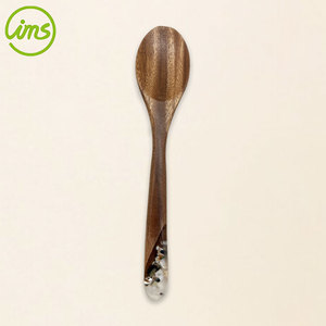 Utensilio de cocina Resina epoxi Acacia Cuchara maciza de madera - Product Image 1