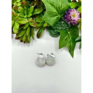 Pendientes Colgantes de Plata de Ley y Turquesa Kingman de Alta Calidad Hechos por Navajo con Diseño de Gota de Agua - Product Image 4