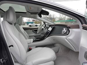 Soigneusement utilisé 2025 M-ercedes-B-enz Classe S S 580 4MATIC 4dr Sedan AWD - Product Image 5