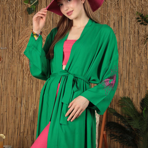 ชุดกิโมโนสีเขียวสำหรับผู้หญิง ผลิตจากผ้าวิสโคส 100% น้ำหนักเบา ลายสก็อต แห้งเร็ว คุณภาพดี ปักลาย ผลิตในตุรกี ขายส่ง - Product Image 4