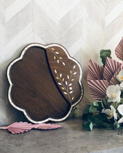 Bandeja o plato de madera de Acacia con incrustaciones de perlas, diseño elegante, de fabricación vietnamita - Product Image 2