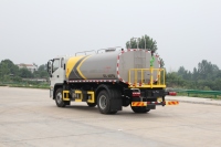 Produit standardisé pour ligne de montage/Moteur de camion citerne à eau KLF 15 m³/ Pompe à eau haute puissance personnalisée/Stockage d'eau à 2-3 compartiments