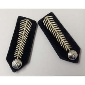 Insignia de Gorget Azul de Alta Calidad para Uniforme, con Detalles de Hoja Dorada y Botones Lisos Grandes - Product Image 1