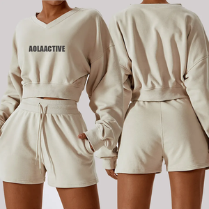 Conjunto de dos piezas de sudadera corta beige y pantalones cortos para mujer, ropa informal de verano, ropa deportiva activa - Product Image 6