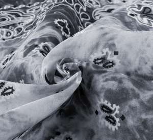 Design de mode femmes décontracté fleur imprimé soie Satin Bandana tête écharpe-peau amicale multi-fonctionnelle longue écharpe - Product Image 4