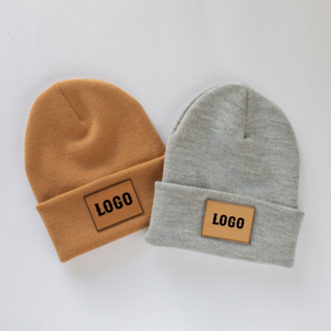 Gorro de Invierno Unisex Personalizado con Jacquard, Gorro de Mohair con Puño Tejido y Logotipo Personalizado para Clima Frío, Moderno - Product Image 3