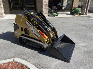 2025 700HDX Mini chargeuse compacte antidérapante pour usage personnel Chargeur sur chenilles efficace Chargeuse avant Composants de base Roulement de moteur à moteur - Product Image 4