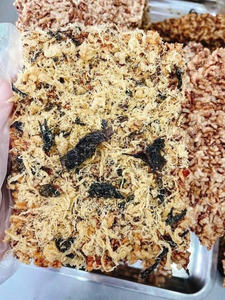 ข้าวกรอบเวียดนามแบบดั้งเดิมพร้อมหมูหยองและสาหร่าย สำหรับผู้ซื้อขายส่ง - Product Image 5