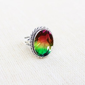 Anillo ovalado de turmalina sandía, Plata de Ley 925, joyería de piedras preciosas Multicolor hecha a mano para mujer - Product Image 1