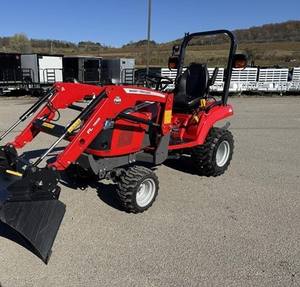 Achetez le tracteur compact à roues Massey Ferguson GC1725M, qualité supérieure, performances durables - Product Image 3