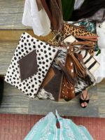 Dompet Kulit Sapi Asli Berkualitas Premium, Kantong Kecil dengan Tali Pendek, Penutup Ritsleting, Tali Kulit, Dompet Uang Wanita