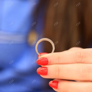 Nouvel arrivage Diamant rond plaqué or 18 carats Bague de fiançailles en argent sterling 925 pour femme Bagues en diamant de laboratoire personnalisées Bijoux en gros - Product Image 5