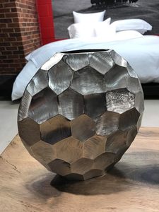 Vase Sculptures MODERNE NOUVEAU Offre Spéciale Porte-fleurs minimalistes élégants avec base magnétique pour la décoration contemporaine de la maison et du bureau - Product Image 3